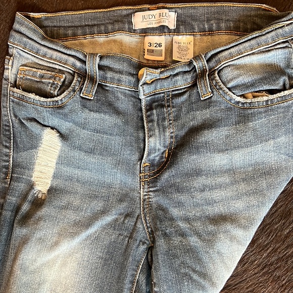 Judy Blue Skinny - Picture 3 of 3
